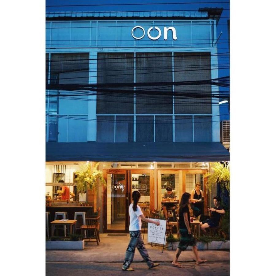 Oon Poshtel X Cafe Hostel Chiang Mai Luaran gambar