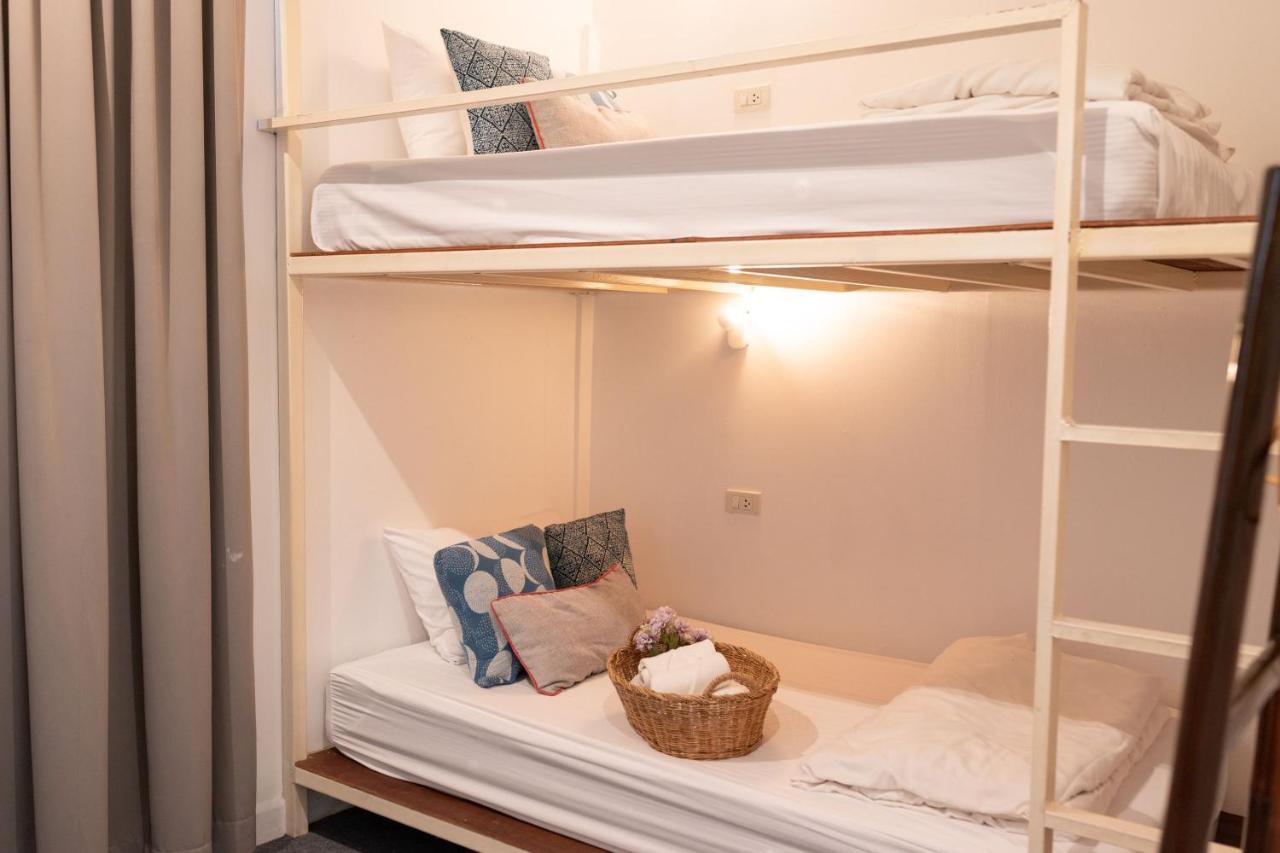 Oon Poshtel X Cafe Hostel Chiang Mai Luaran gambar