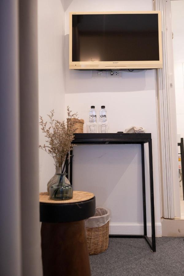 Oon Poshtel X Cafe Hostel Chiang Mai Luaran gambar