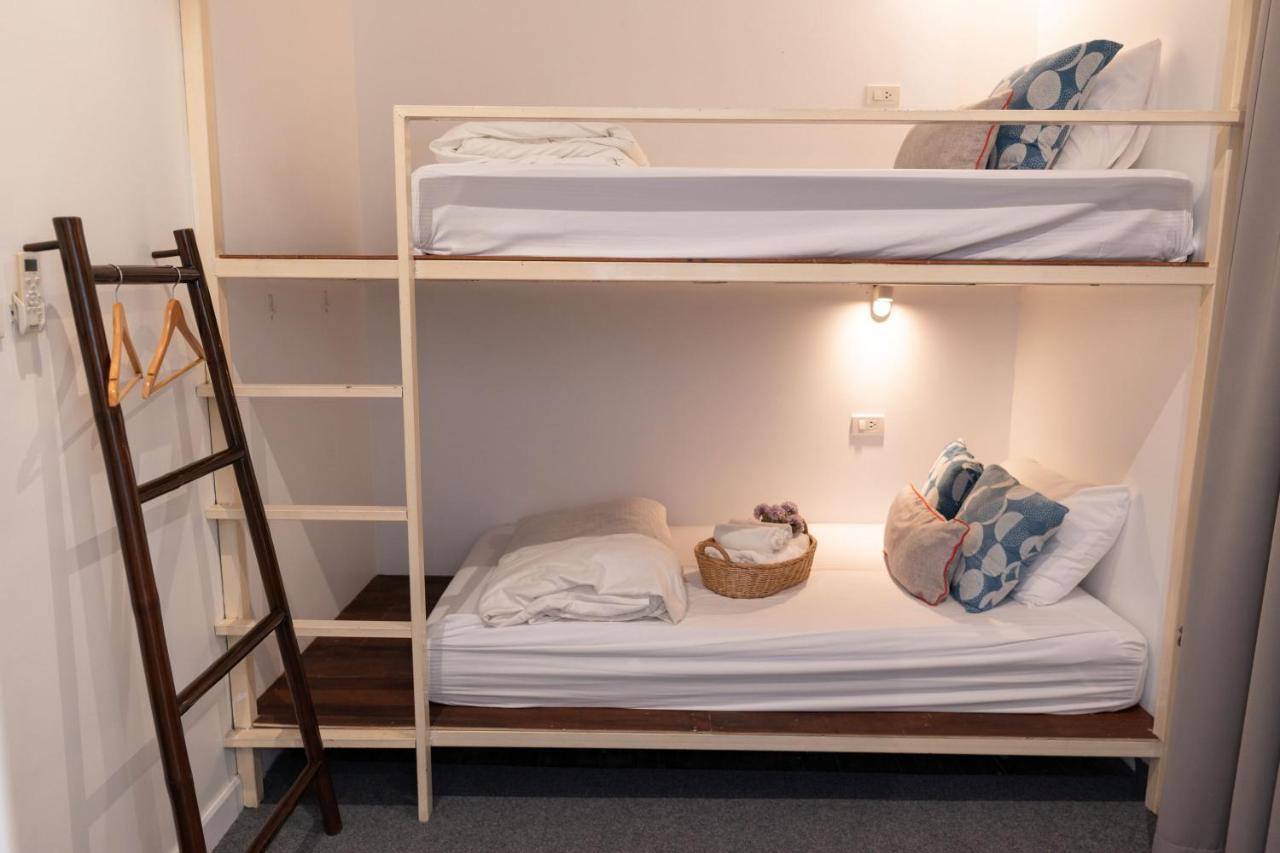 Oon Poshtel X Cafe Hostel Chiang Mai Luaran gambar